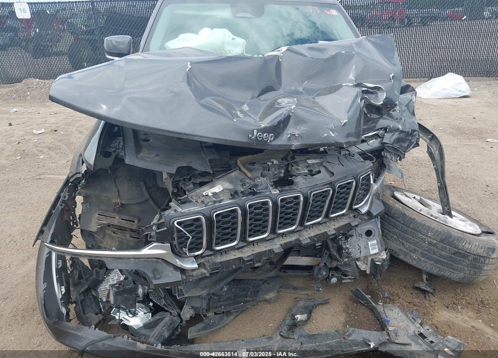 2022 JEEP GRAND CHEROKEE VIN: 1C4RJHBGXN8501208
