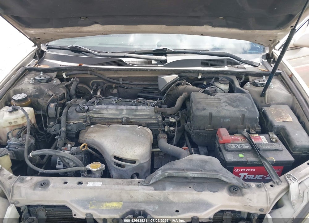 2005 TOYOTA CAMRY XLE VIN: 4T1BE30K05U548203