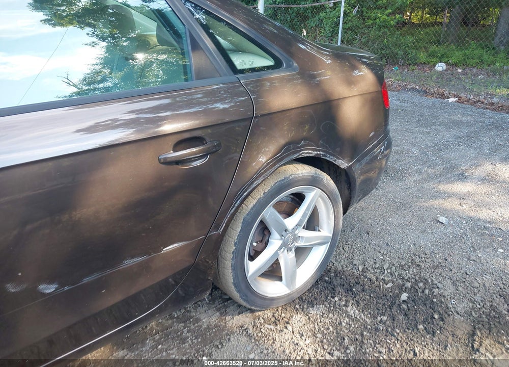 2011 AUDI A4 VIN: WAUBFAFL7BN005312
