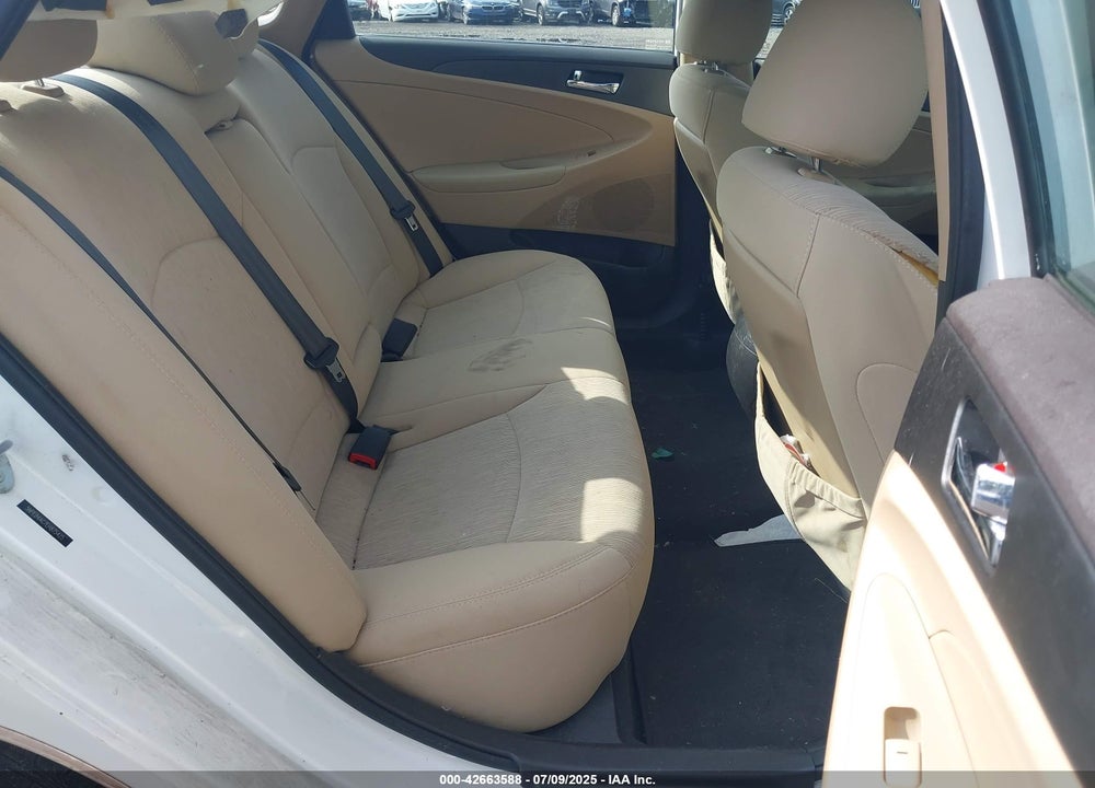 2014 HYUNDAI SONATA VIN: 5NPEB4AC7EH875425