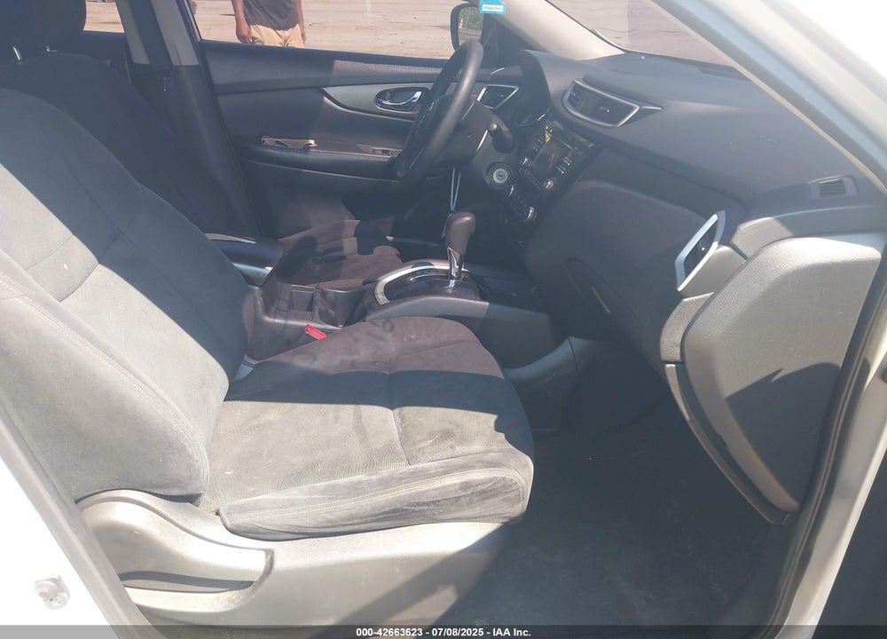 2016 NISSAN ROGUE VIN: JN8AT2MT6GW009602