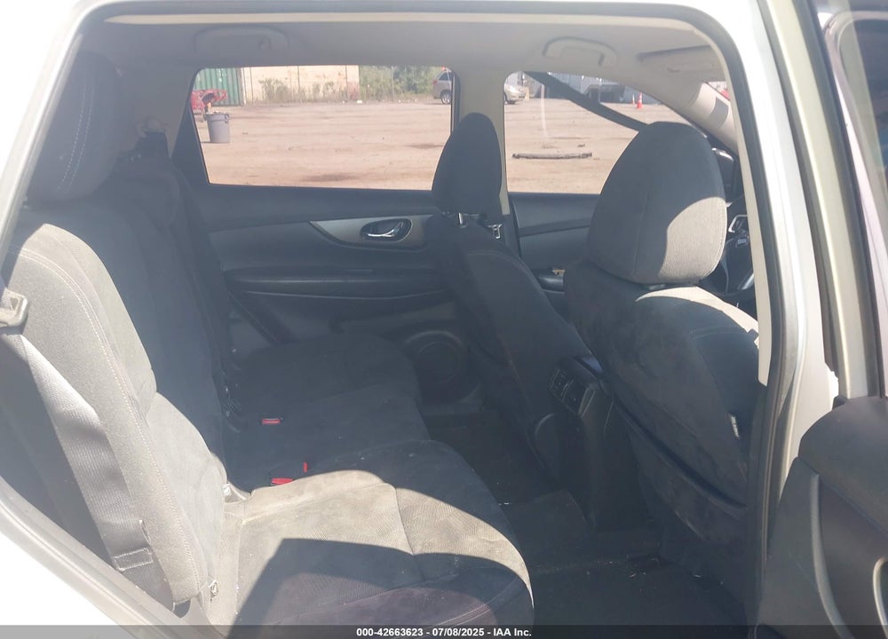 2016 NISSAN ROGUE VIN: JN8AT2MT6GW009602