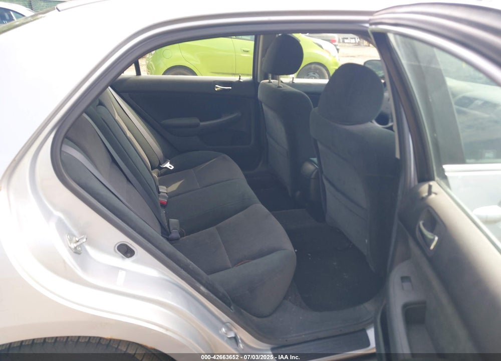 2005 HONDA ACCORD 2.4 LX VIN: 1HGCM55465A186804