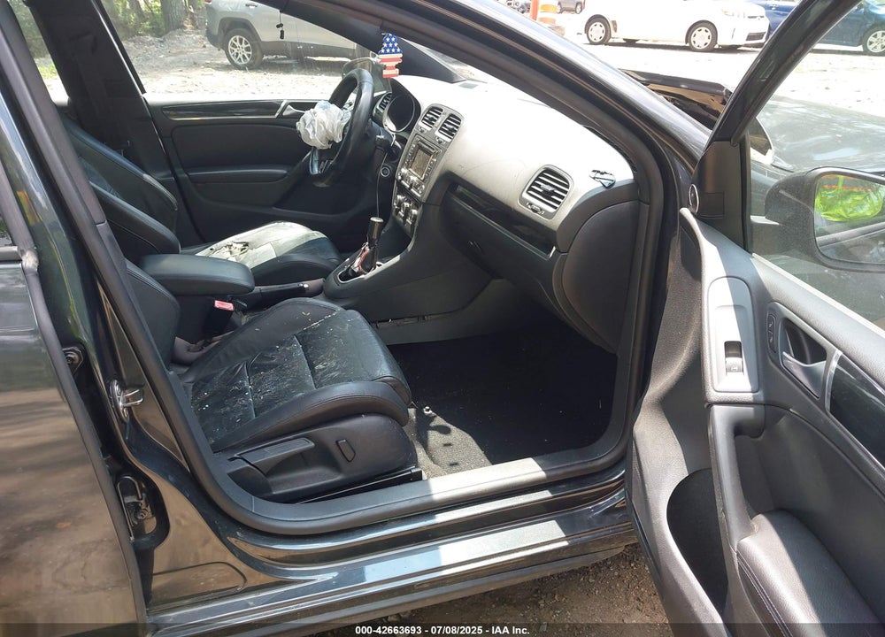 2011 VOLKSWAGEN GTI VIN: WVWHD7AJXBW259151