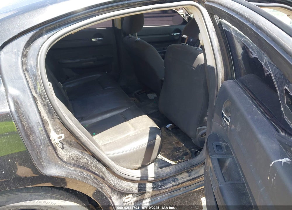2010 DODGE CHARGER VIN: 2B3AA4CT1AH118667