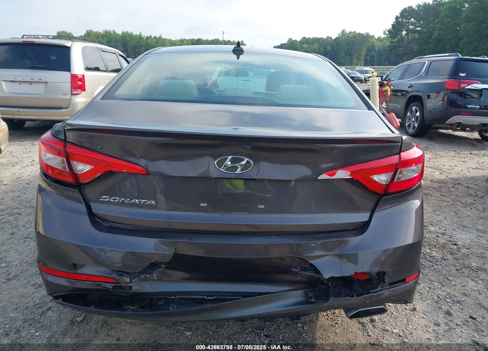 2015 HYUNDAI SONATA VIN: 5NPE24AF1FH056762