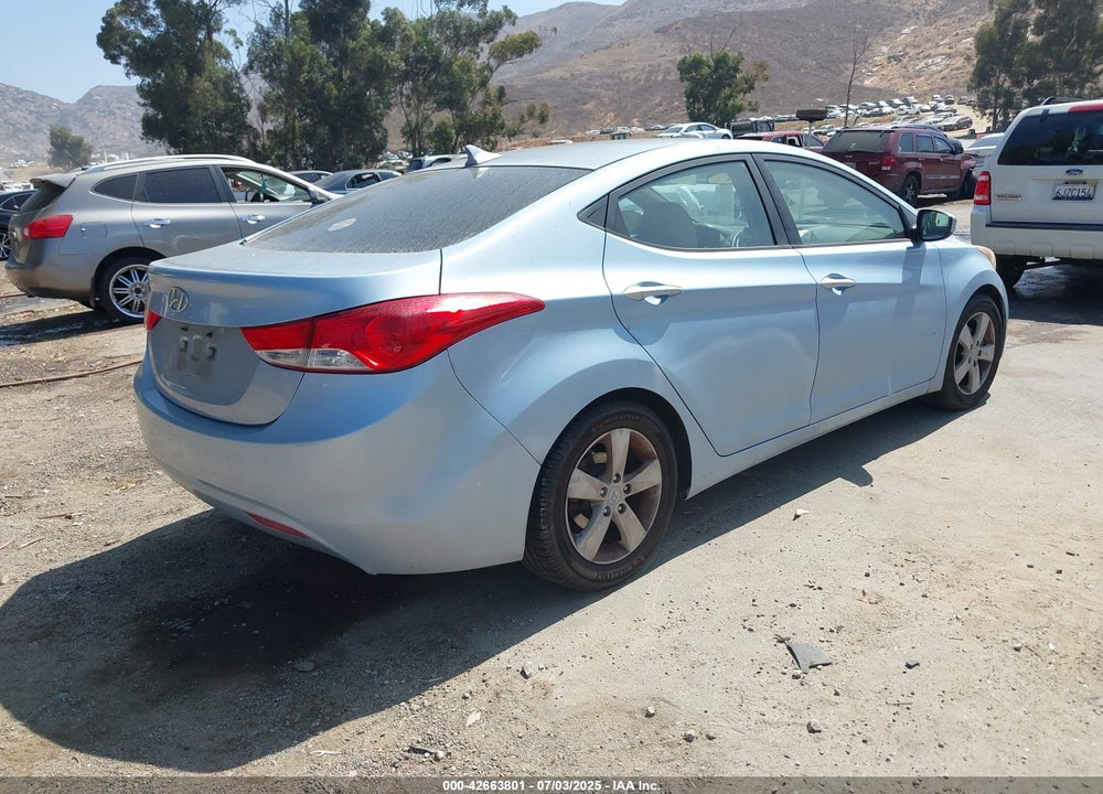 2013 HYUNDAI ELANTRA VIN: KMHDH4AE8DU592706
