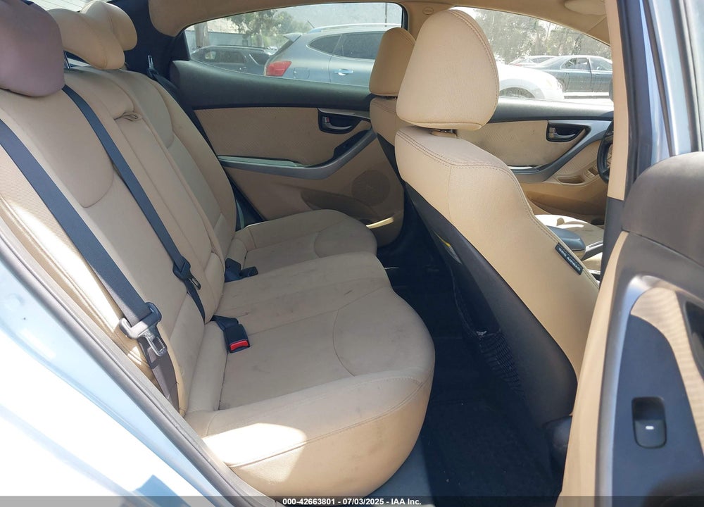 2013 HYUNDAI ELANTRA VIN: KMHDH4AE8DU592706