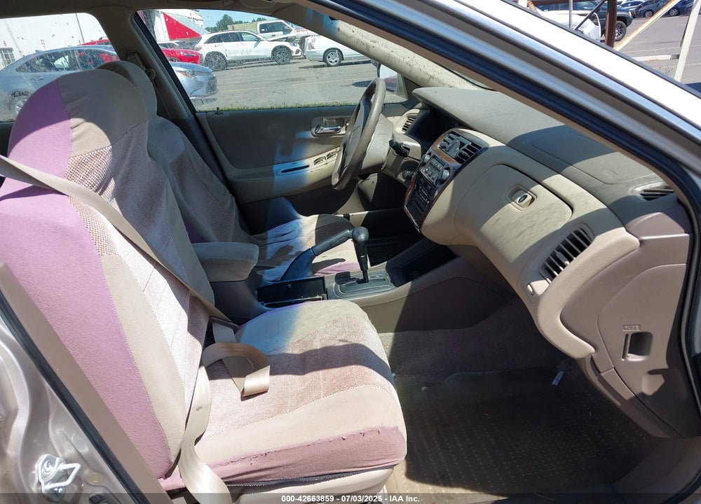 1999 HONDA ACCORD LX VIN: JHMCG5642XC012089