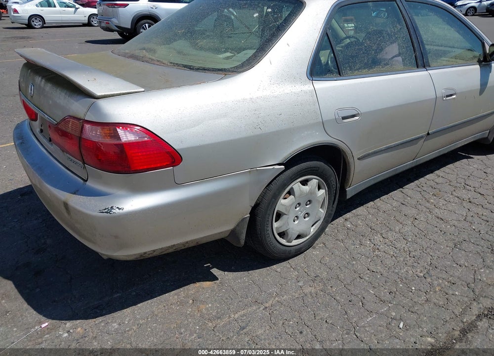 1999 HONDA ACCORD LX VIN: JHMCG5642XC012089
