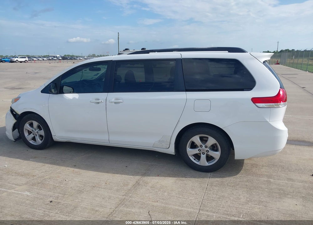 2013 TOYOTA SIENNA VIN: 5TDKK3DC7DS308116