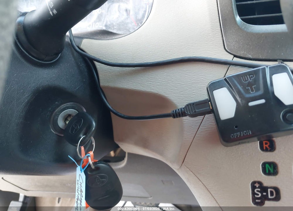2013 TOYOTA SIENNA VIN: 5TDKK3DC7DS308116