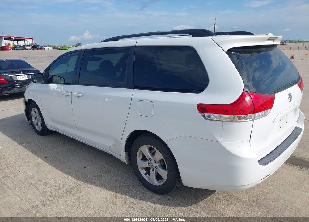 2013 TOYOTA SIENNA VIN: 5TDKK3DC7DS308116