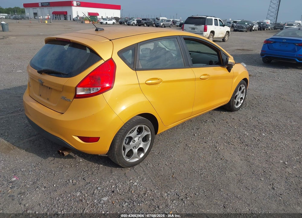 2011 FORD FIESTA VIN: 3FADP4FJ8BM121806