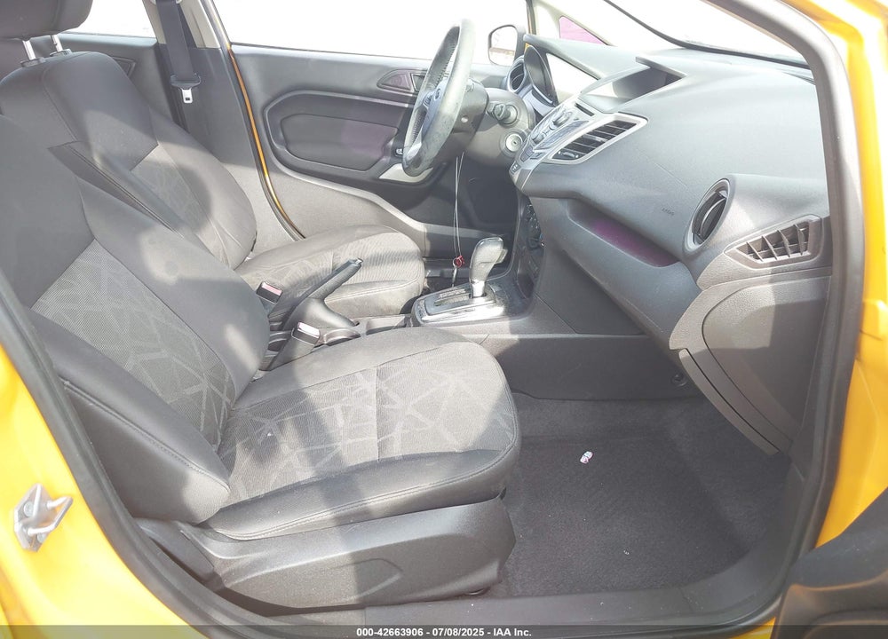 2011 FORD FIESTA VIN: 3FADP4FJ8BM121806