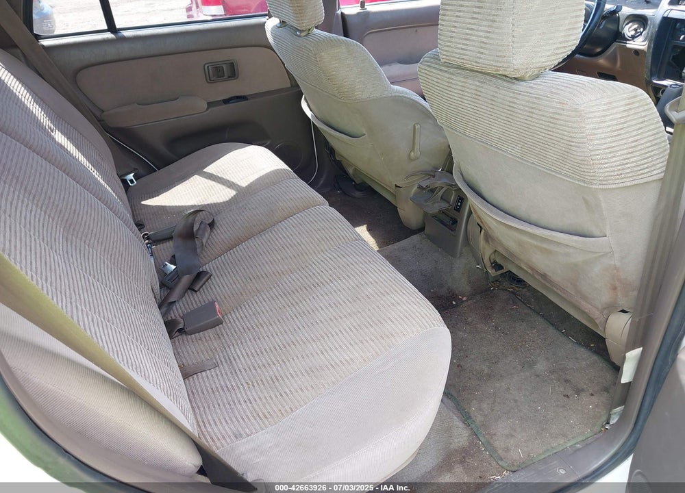 1997 TOYOTA 4RUNNER SR5 VIN: JT3HN86R5V0091772