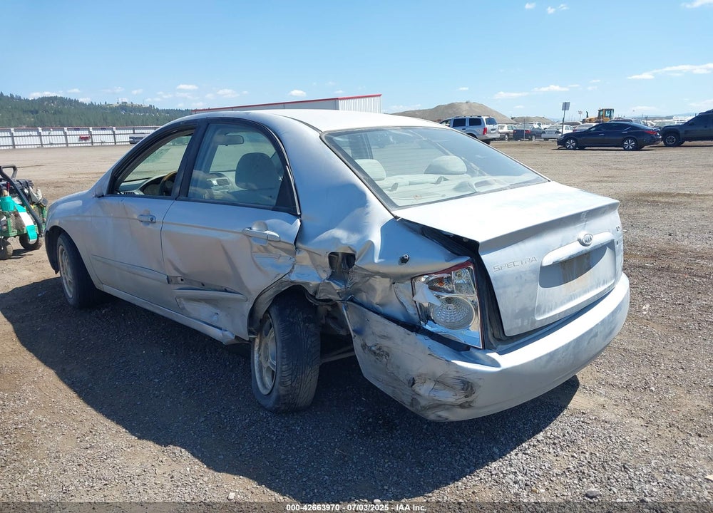2006 KIA SPECTRA VIN: KNAFE122865260879