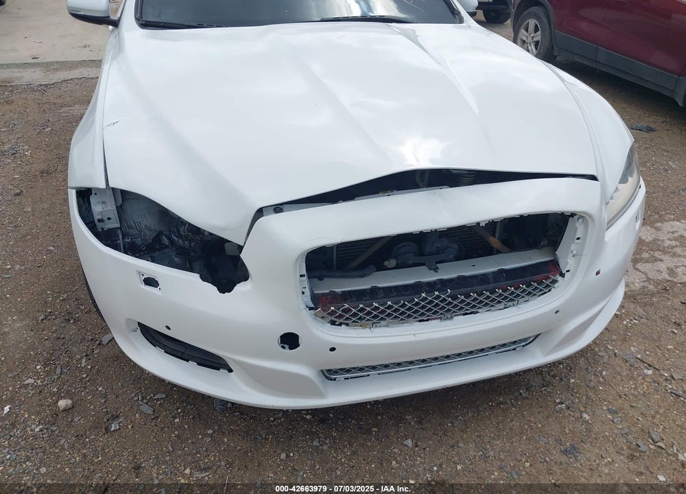 2014 JAGUAR XJ VIN: SAJWA1EK3EMV58692