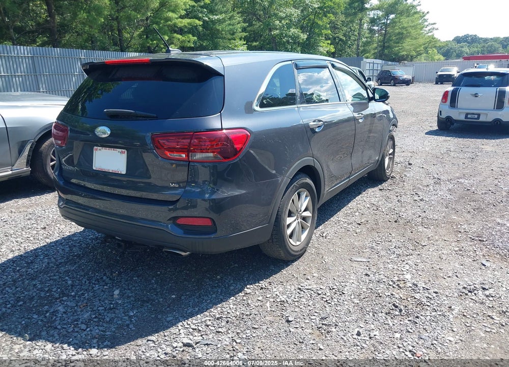 2019 KIA SORENTO VIN: 5XYPGDA59KG445698