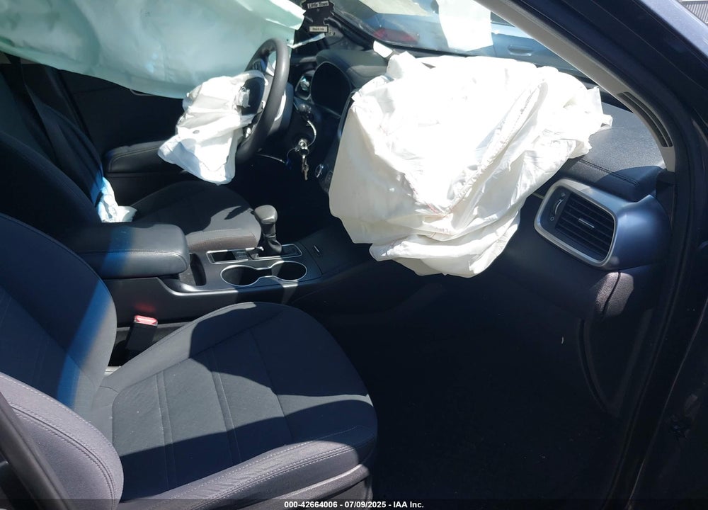 2019 KIA SORENTO VIN: 5XYPGDA59KG445698