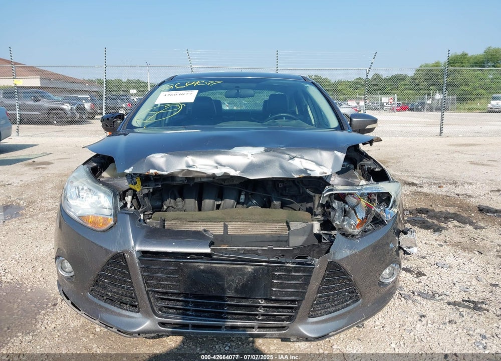2014 FORD FOCUS VIN: 1FADP3F23EL388196