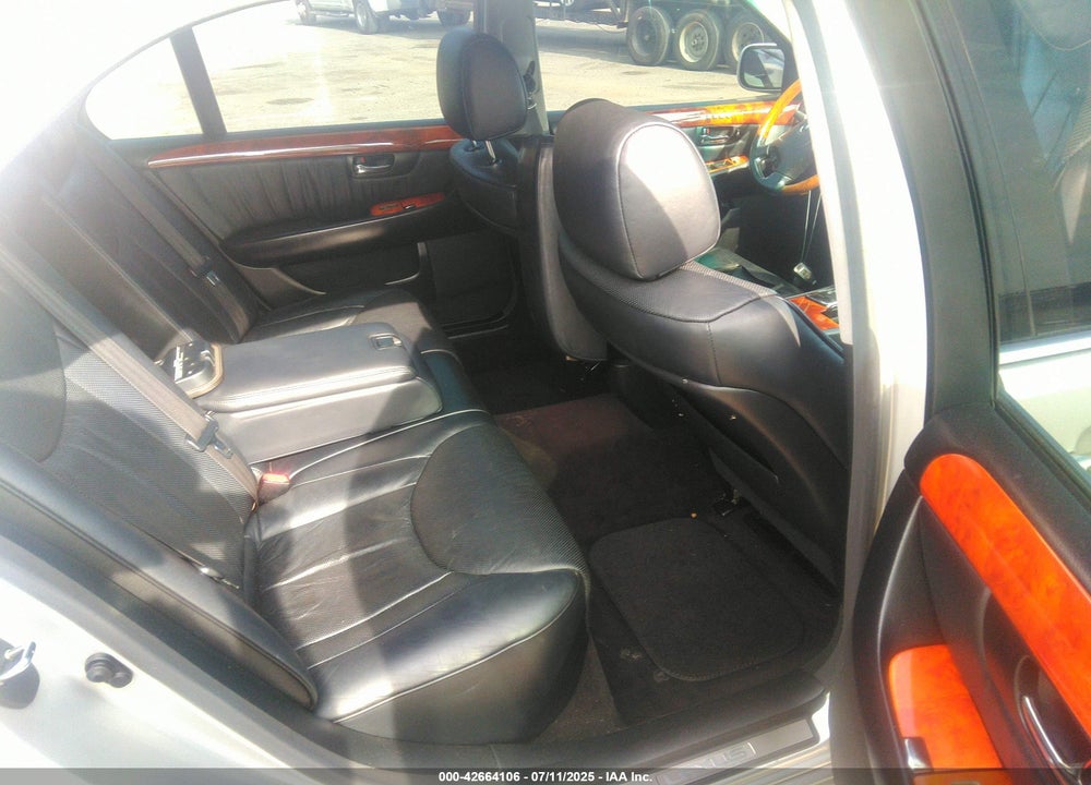 2005 LEXUS LS 430 VIN: JTHBN36F455005329