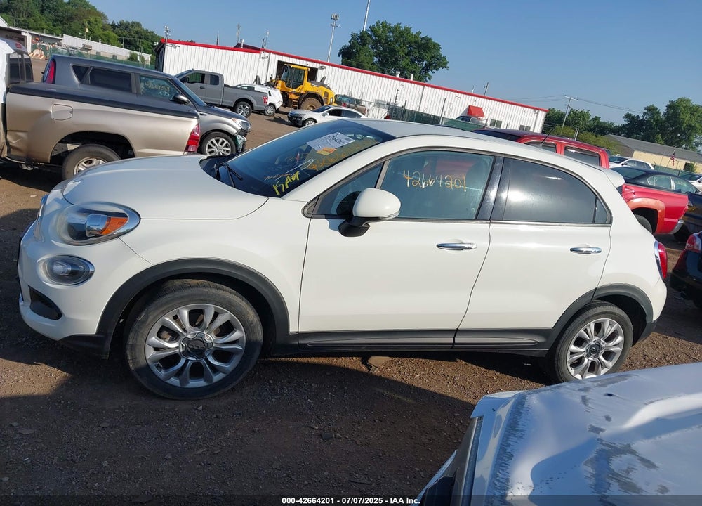 2016 FIAT 500X VIN: ZFBCFXBT6GP362074