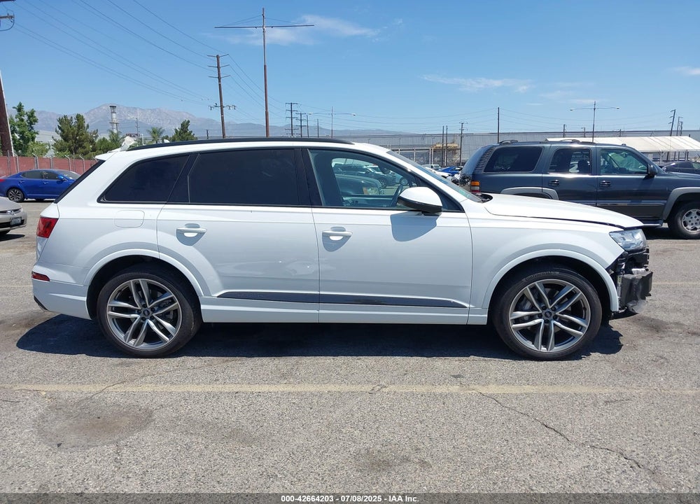 2017 AUDI Q7 VIN: WA1VAAF72HD035098