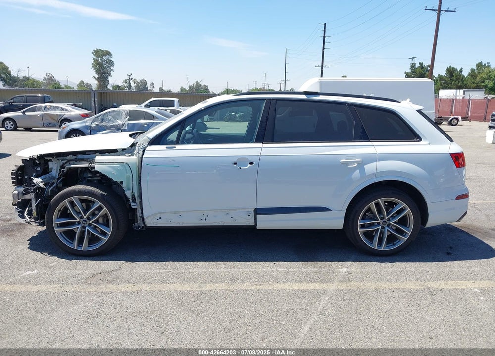 2017 AUDI Q7 VIN: WA1VAAF72HD035098