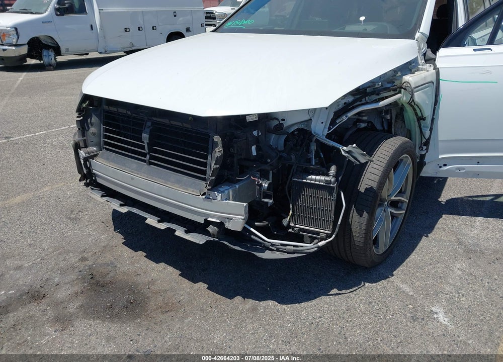 2017 AUDI Q7 VIN: WA1VAAF72HD035098