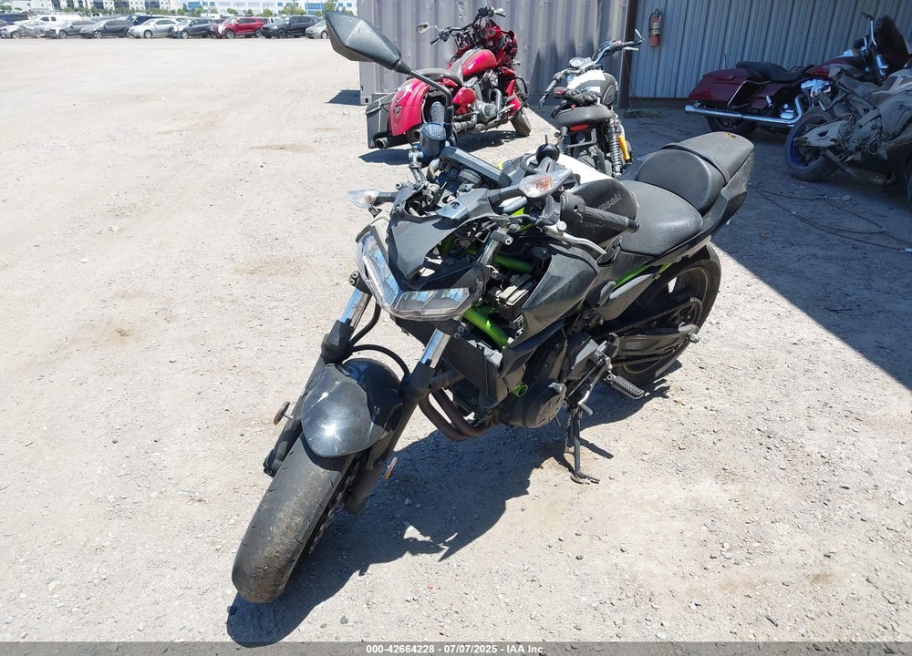 2022 KAWASAKI ER650 L VIN: ML5EREL11NDA49962