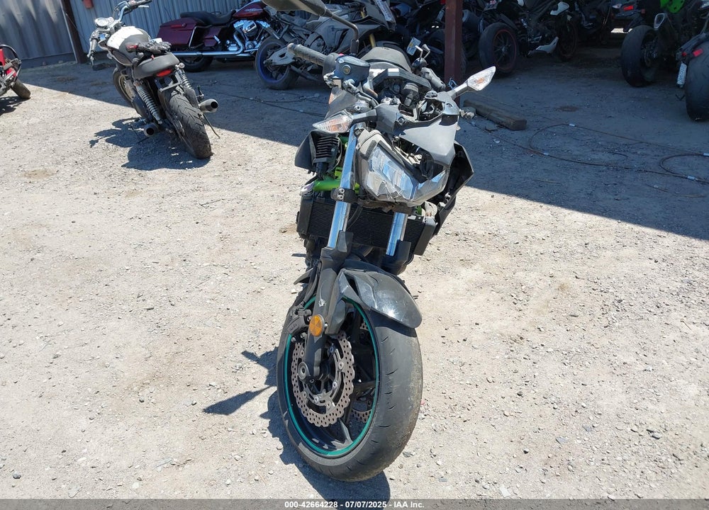 2022 KAWASAKI ER650 L VIN: ML5EREL11NDA49962