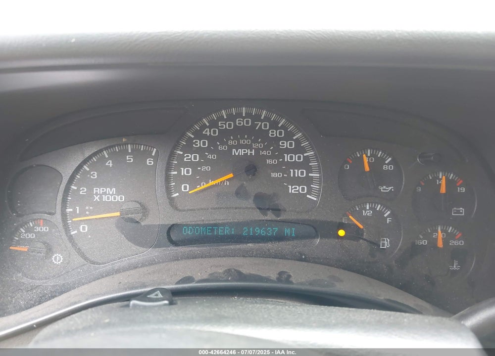 2004 CHEVROLET SUBURBAN 2500 VIN: 3GNGK26U94G272246