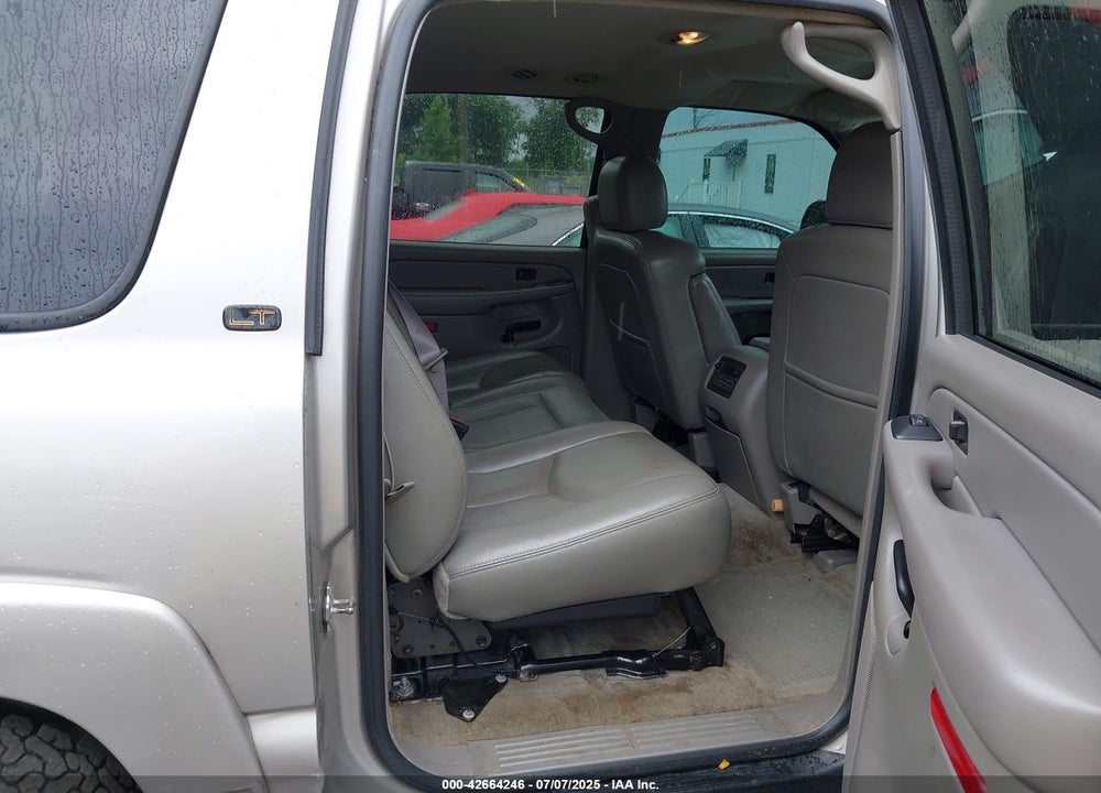 2004 CHEVROLET SUBURBAN 2500 VIN: 3GNGK26U94G272246