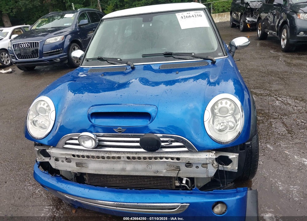 2006 MINI COOPER S VIN: WMWRE33596TN25810
