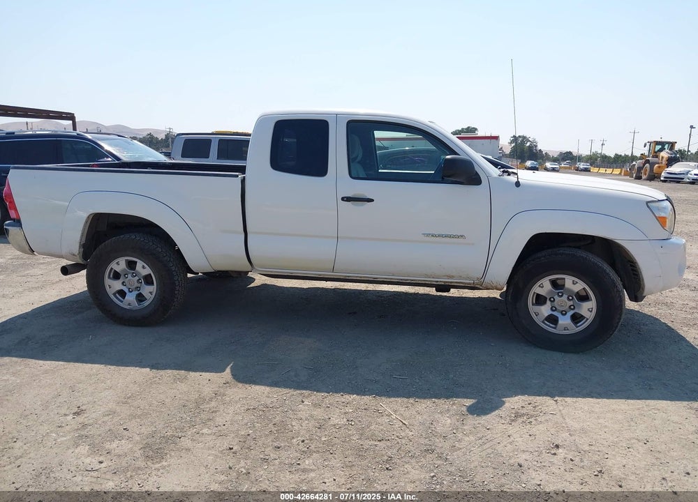 2005 TOYOTA TACOMA BASE V6 VIN: 5TEUU42N85Z125034