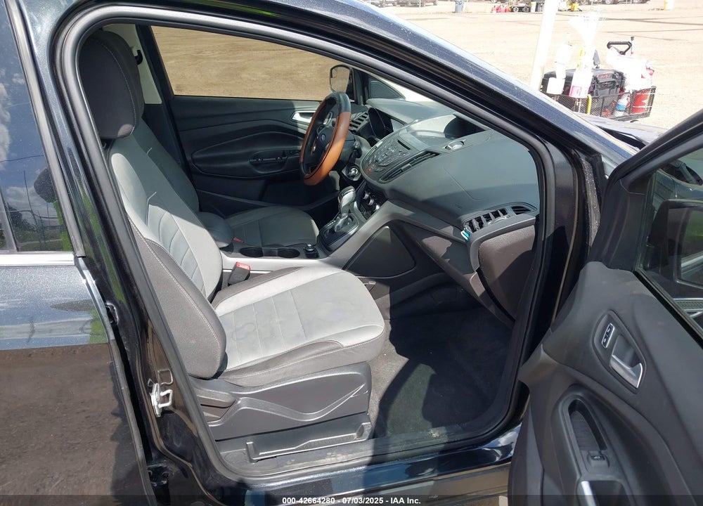 2015 FORD ESCAPE VIN: 1FMCU0G75FUC61528