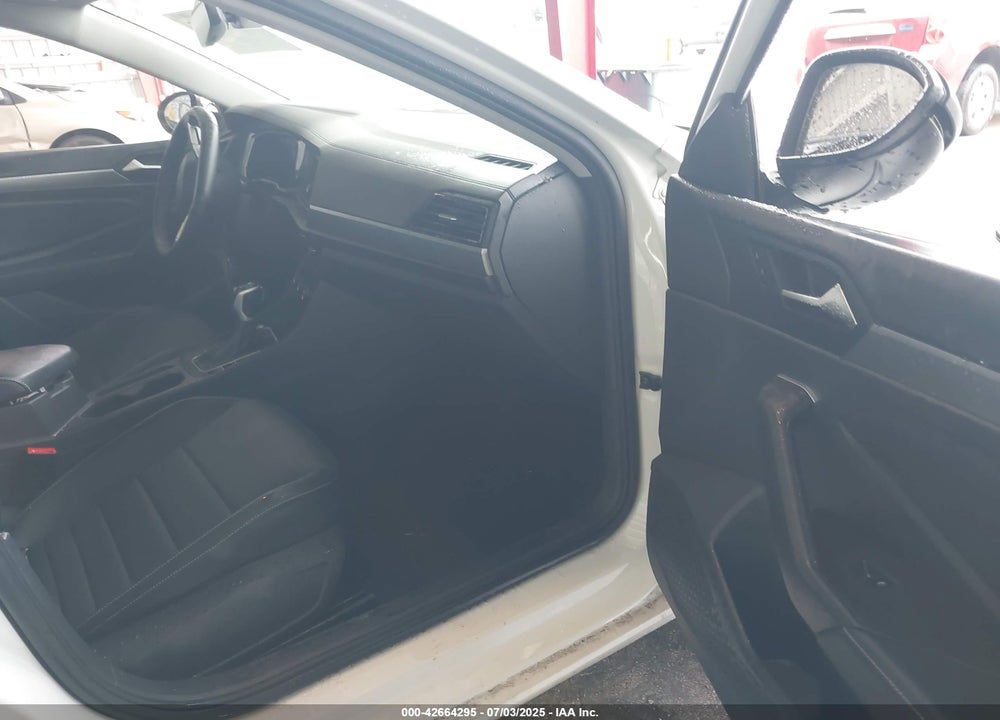 2024 VOLKSWAGEN JETTA VIN: 3VWEM7BU3RM028868