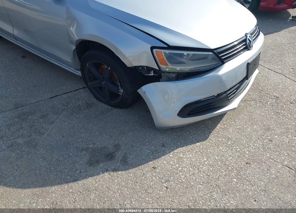2013 VOLKSWAGEN JETTA VIN: 3VWDP7AJ7DM282456