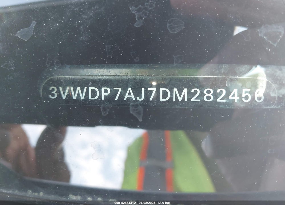 2013 VOLKSWAGEN JETTA VIN: 3VWDP7AJ7DM282456