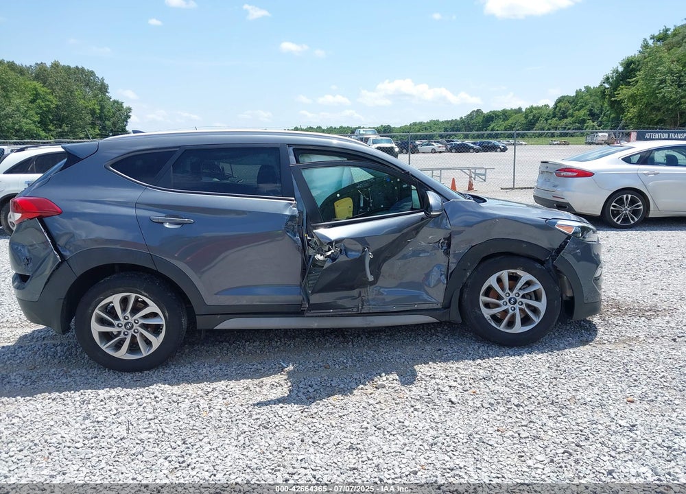 2017 HYUNDAI TUCSON VIN: KM8J33A44HU459269