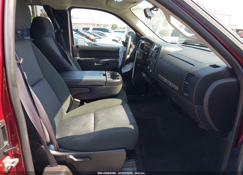 2013 CHEVROLET SILVERADO 1500 VIN: 1GCRKSE72DZ190856