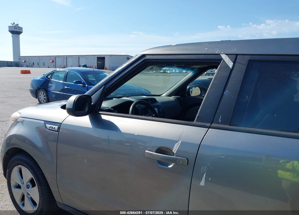 2015 KIA SOUL VIN: KNDJN2A27F7143786