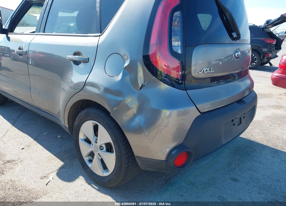 2015 KIA SOUL VIN: KNDJN2A27F7143786