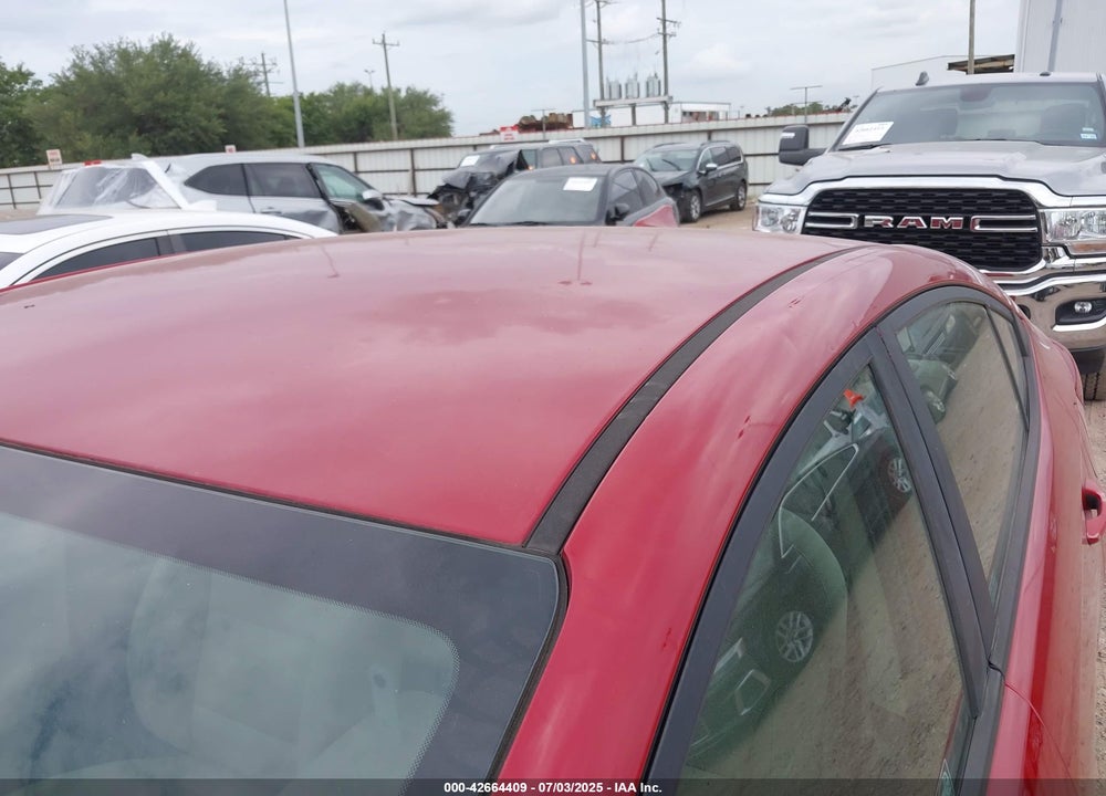 2017 HYUNDAI ELANTRA VIN: KMHD84LFXHU144690