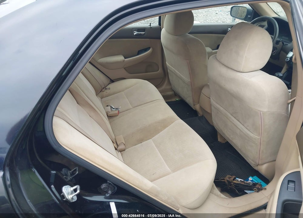 2004 HONDA ACCORD 2.4 LX VIN: 1HGCM56374A166033