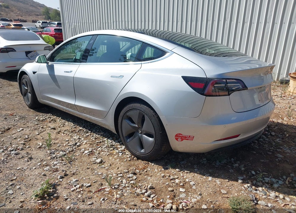 2018 TESLA MODEL 3 VIN: 5YJ3E1EA0JF042256