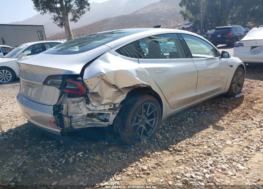 2018 TESLA MODEL 3 VIN: 5YJ3E1EA0JF042256