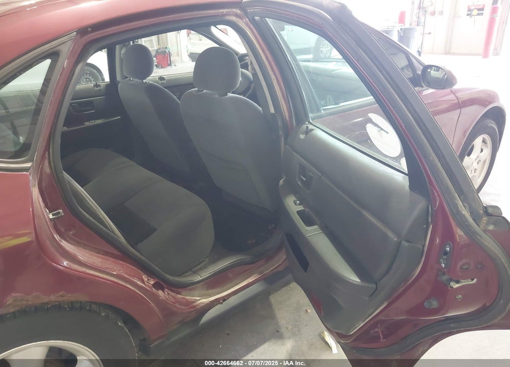 2004 FORD TAURUS SES VIN: 1FAFP55U04A122281