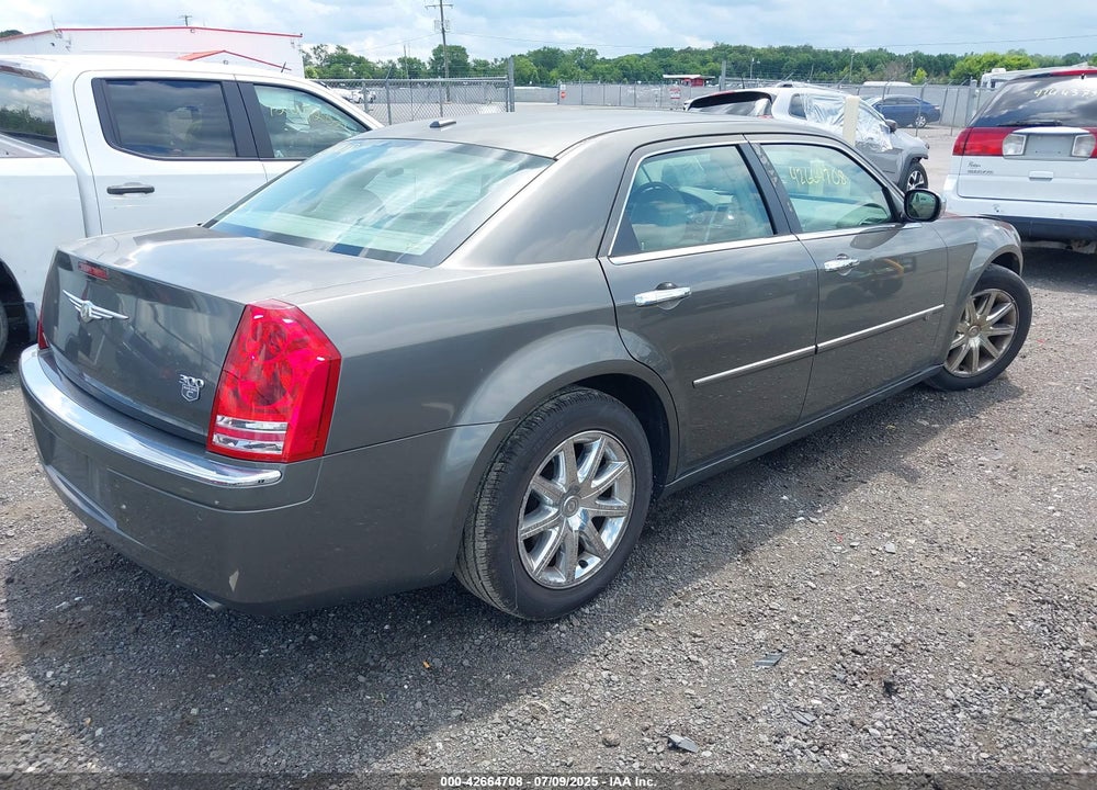 2010 CHRYSLER 300 VIN: 2C3CA6CT3AH211150